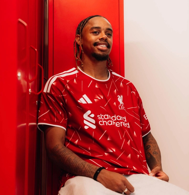 TA：巴黎最初对巴尔科拉要价1.45亿镑，球员告诉红军不考虑其他队